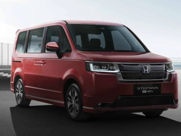 honda-STEP-WGN-e-HEV-mojokerto